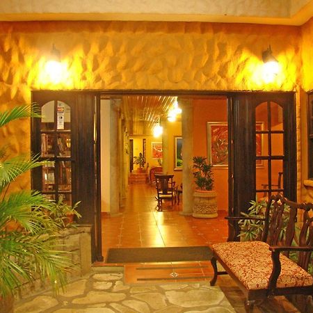Hotel Colonnade Nicaragua Манагуа Экстерьер фото