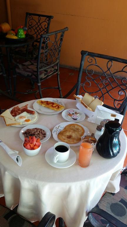 Hotel Colonnade Nicaragua Манагуа Экстерьер фото