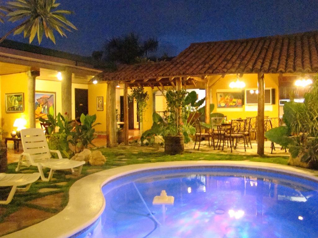 Hotel Colonnade Nicaragua Манагуа Экстерьер фото