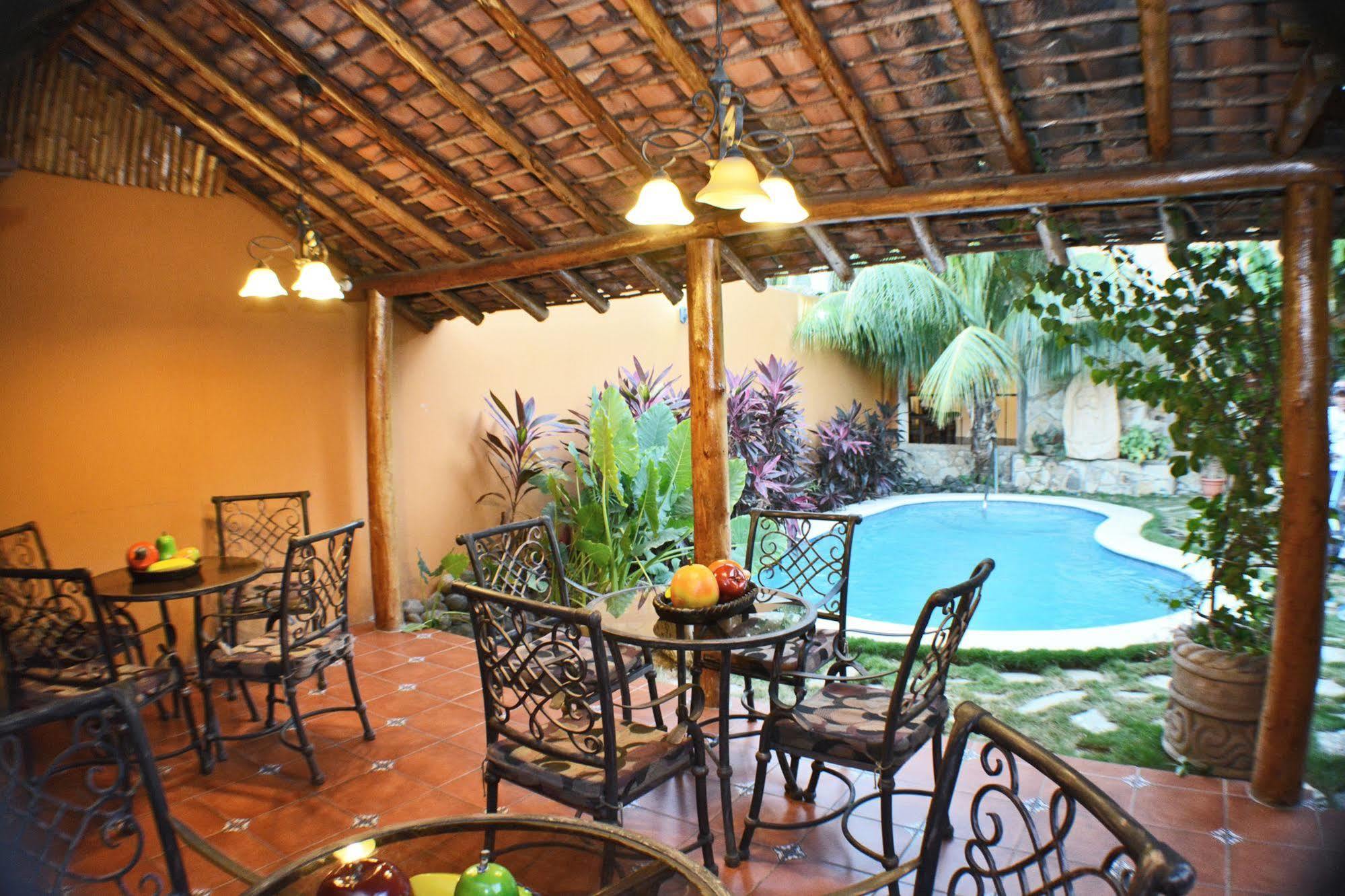 Hotel Colonnade Nicaragua Манагуа Экстерьер фото