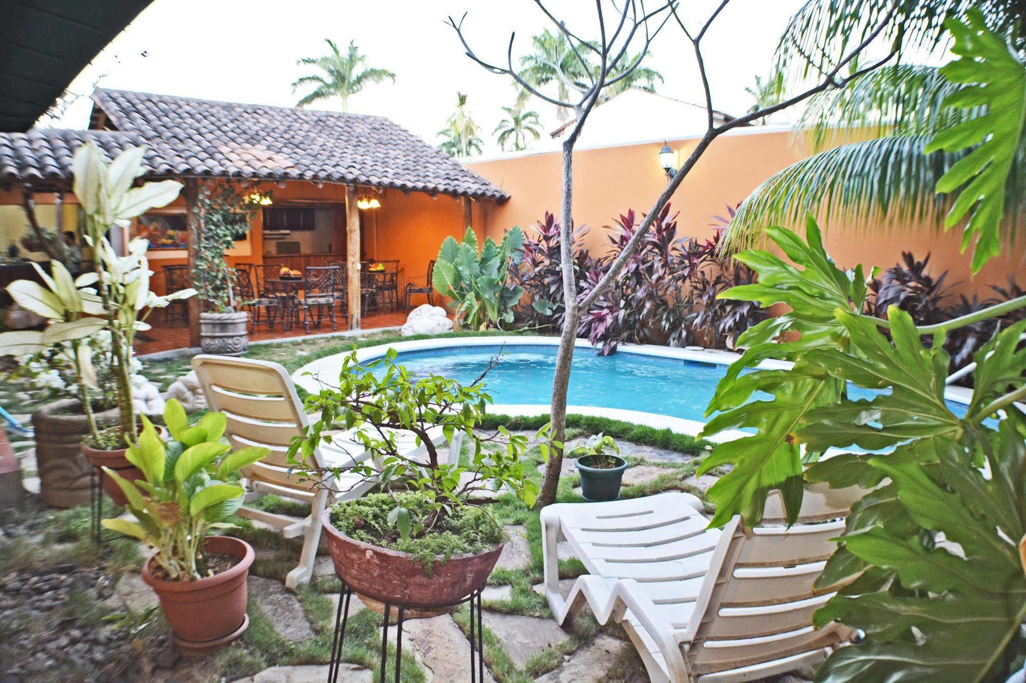 Hotel Colonnade Nicaragua Манагуа Экстерьер фото