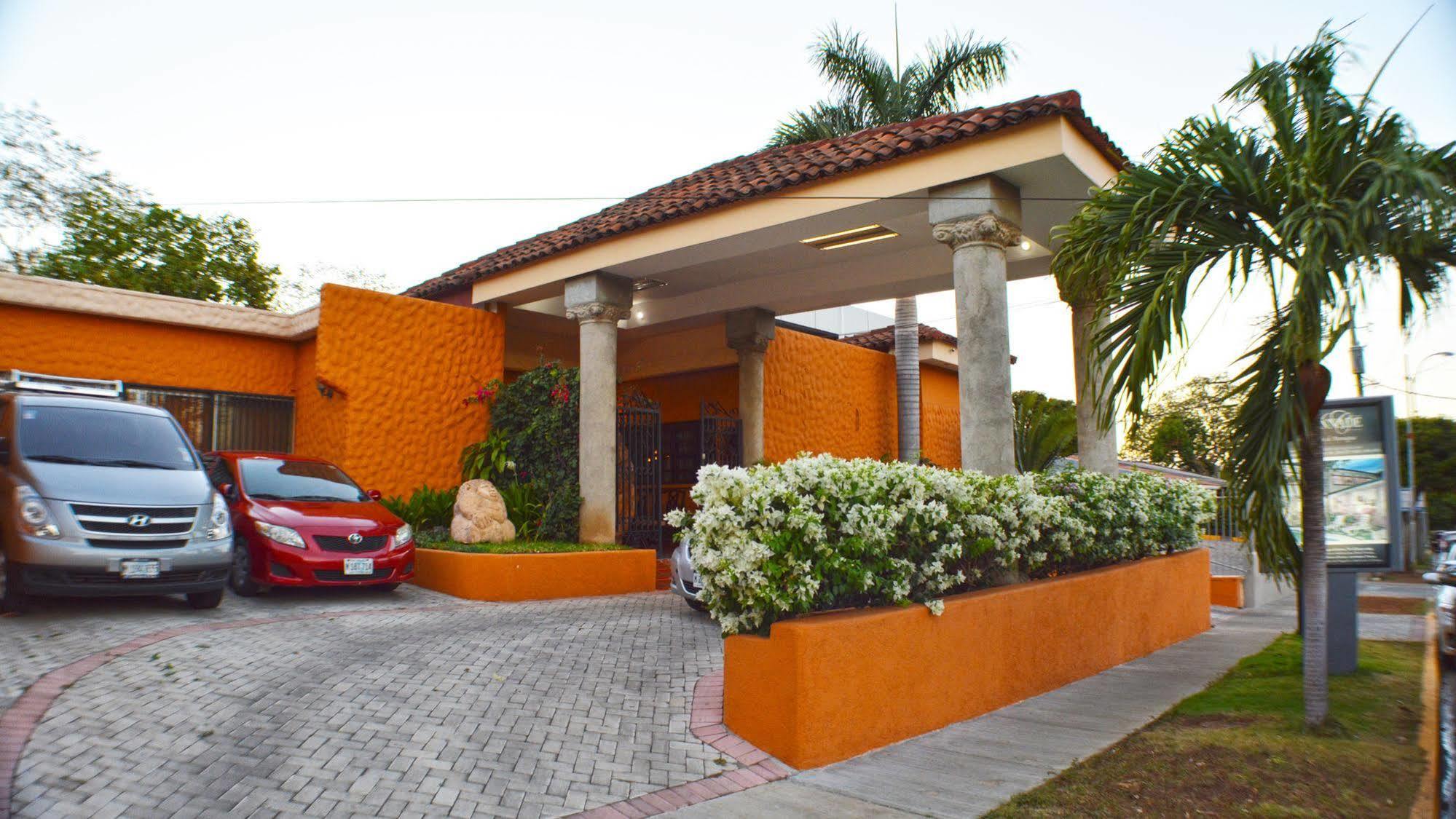 Hotel Colonnade Nicaragua Манагуа Экстерьер фото