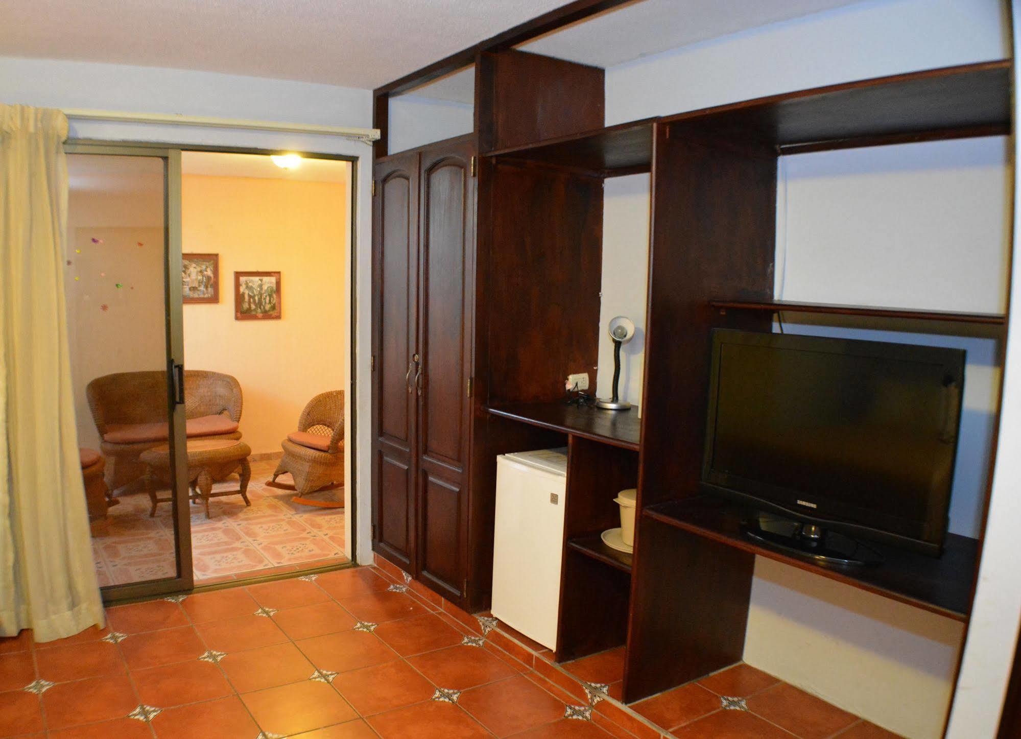Hotel Colonnade Nicaragua Манагуа Экстерьер фото