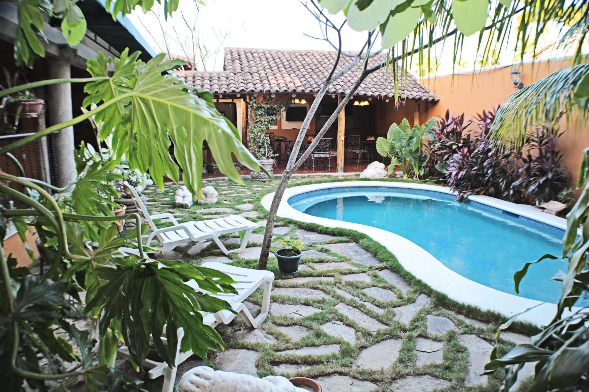 Hotel Colonnade Nicaragua Манагуа Экстерьер фото